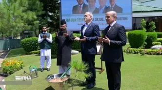 پزشکیان: می‌توانیم حجم تبادلات تجاری خود با پاکستان را به ۱۰ میلیارد دلار ارتقاء دهیم