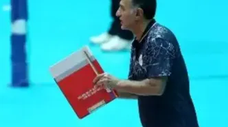 شهبازی مربی والیبال یک تیم هندی شد