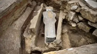 درخواست نبش قبر مرد بیچاره برای راز مرگش