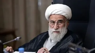 آیت الله جنتی: خلع سلاح لبنان خیال خام است