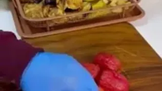 گوجه بادمجان را سرخ نکنید/ گوجه بادمجان خوشمزه‌تر از گوشت