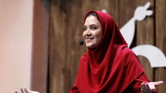 تصاویری از سارا روستاپور و دخترش در پاریس و کنار برج ایفل