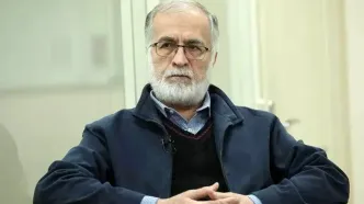 محمد عطریانفر: باید دست دولت و وزرا را بوسید؛  شرایط نابسامان است