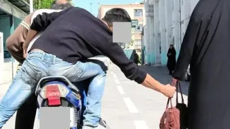 لحظه سرقت 3 ثانیه ای گردنبند زن میانسال در خیابان مولوی تهران