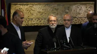 لاریجانی: من مسئول امنیت ملی کشور هستم و به صراحت می گویم ایران قصدی برای دخالت در لبنان ندارد/ تلاش نکیند موضع رسمی ایران را تغییر دهید/ دولت لبنان با طوایف مختلف مباحثه کند هر نتیجه ای رسید ما هم قبول داریم/ ویدئو