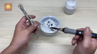 ببینید؛ نحوه تعمیر لامپ های LED سوخته با کمک یک خودکار!