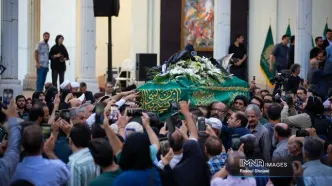 وداع اصفهان با استاد فرشچیان؛ قلمی که روح ایرانی را به پرواز برد