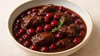 طرز تهیه خورش زغال‌اخته خوشمزه و مجلسی به سبک خانگی