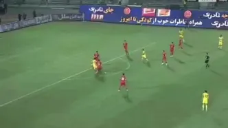 قلب پرسپولیس ایستاد؛ فجر به گل اول رسید
