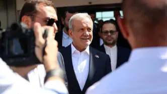 مجری «ثریا» مواضع رییس‌جمهور را به سخره گرفت!