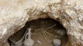 کشف دوقلوهای اشکانی در لیارسنگ‌بن گیلان