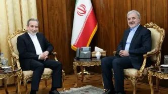 سفیر ایران در عربستان سعودی با عراقچی دیدار کرد