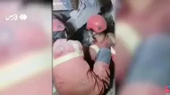 مصاحبه سربازی که در حمله اسرائیل به زندان اوین همراه هم خدمتی هایش ۱۲ ساعت زیر آوار ماند
