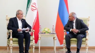 مذاکرات دوجانبه پزشکیان و پاشینیان برگزار شد/ امضای یک بیانیه مشترک و ۱۰ سند همکاری میان ایران و ارمنستان