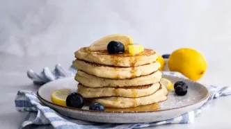 طرز تهیه پنکیک لیمو؛ صبحانه متفاوت با عطر تابستان