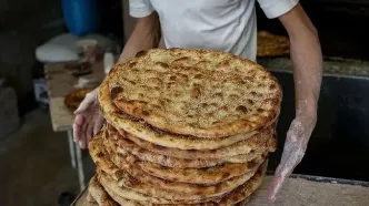 پرده‌برداری نماینده مجلس از راز گرانی نان‌
