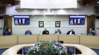 پزشکیان: پزشکان از قالب‌های محدود خارج و نجات‌بخش محله، جامعه و منطقه خود باشند