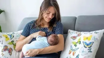 اولین و مؤثرترین واکسن برای نوزاد شیر مادر است