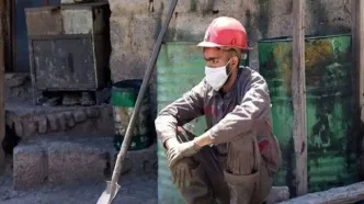دستمزد کارگران دو بار در سال افزایش یابد