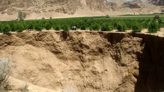 فرونشست زمین تهدیدی برای مردم ورامین