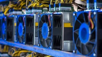 حسن بگلو: ۱۱۵ مزرعه غیرمجاز استخراج رمزارز در تهران کشف شده است