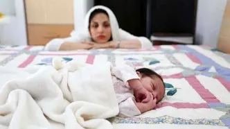 استفاده همزمان از «مرخصی زایمان» و «بیمه بیکاری» امکان پذیر است؟