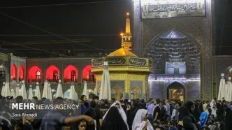 شب شهادت امام رضا(ع) در حرم مطهر رضوی