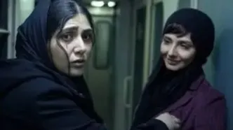 فیلم زیرخاکی از باران کوثری در حال کری‌خوانی برای پرسپولیسی‌ها