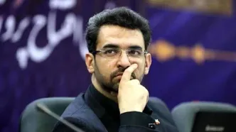 آذری جهرمی: آقای جلیلی اگر اعجاز موسایی داری عصایت را زمین بزن