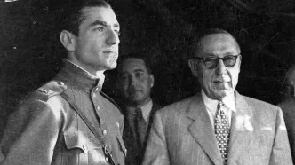 روزی که قوام السلطنه به محمدرضا پهلوی نشان داد کت تن کیست؟