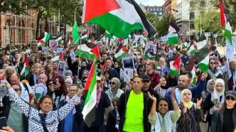 سوئدی‌ها هم به کف خیابان آمدند