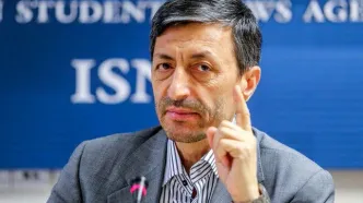 واکنش پرویز فتاح به نذر سیگار برای زائران اربعین