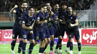 چادرملو در دقیقه 90 به رستگاری رسید؛ فولاد با 10 نفر مقاومت کرد