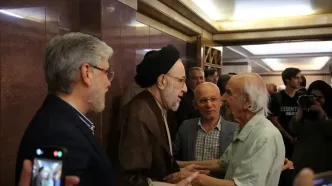 تصاویر سید محمد خاتمی و شفیعی کدکنی در حاشیه یک مراسم