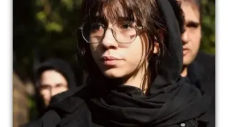 استوری جنجالی مونا مهرجویی نسبت به رای پرونده قتل پدر و مادرش