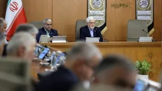 عارف: مردم باید در جریان کارهای دولت قرار بگیرند