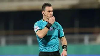 داوران سری‌آ تصمیمات VAR را در ورزشگاه اعلام می‌کنند