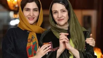 گلاب آدینه و نورا هاشمی در پشت صحنه نمایش+ فیلم