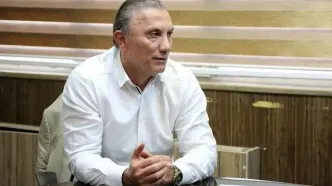 سرمربی پرسپولیسی: جادوگر برای قهرمانی ما ۲۰۰ میلیون می‌خواست!