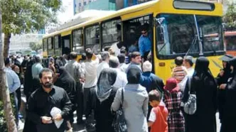 تصاویری از برخورد شدید اتوبوس با یک مسجد در اصفهان