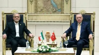 دیدار صمیمانه پزشکیان و اردوغان در چین + فیلم