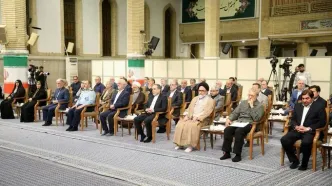 قاب توجه‌برانگیز از لاریجانی و عراقچی در دیدار با رهبری