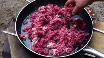 غذاهای سنتی آذربایجان؛ طرز تهیه دلمه کلم و بادمجان در سبک روستایی
