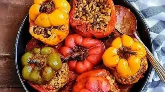 آموزش دلمه فلفل دلمه‌ای/  شاهکار رنگین و مغذی آشپزی ایرانی+ویدیو