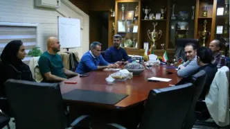بدشانسی مهروز، خواهر هادی بودن است!