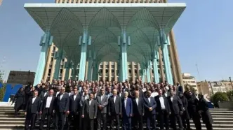 آیین بزرگداشت آغاز ۷۴مین سال فعالیت بانک صادرات ایران برگزار شد/ محسن سیفی: بانک صادرات ایران در مسیر دستیابی به جایگاه شایسته در نظام بانکی ثابت‌ قدم است