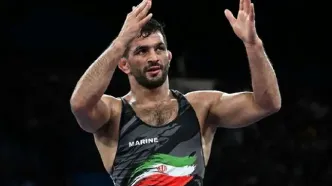 قهرمان کشتی به تشک برگشت