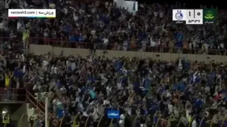 ببینید| گل اول استقلال به شمس آذر با شلیک مهران احمدی