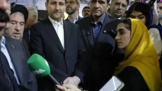 اولین پروفایل رسمی eSIM ایران در حضور وزیر ارتباطات در غرفه ایرانسل فعال شد
