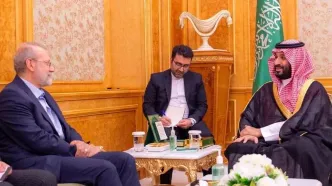 لاریجانی با کدام دیپلمات ها به ریاض رفت؟ +عکس